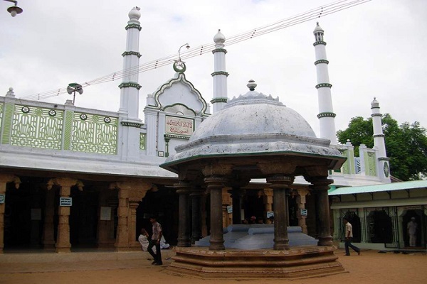 Masjid Tertua Dunia